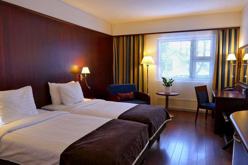 Hotel Kalliohovi Rauma Ruang foto