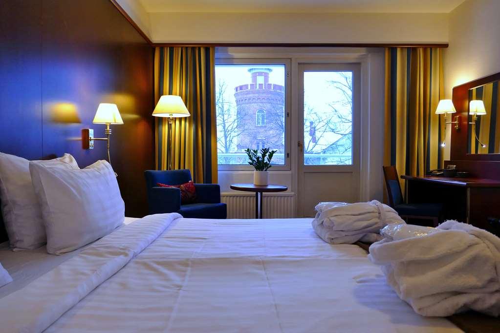 Hotel Kalliohovi Rauma Ruang foto